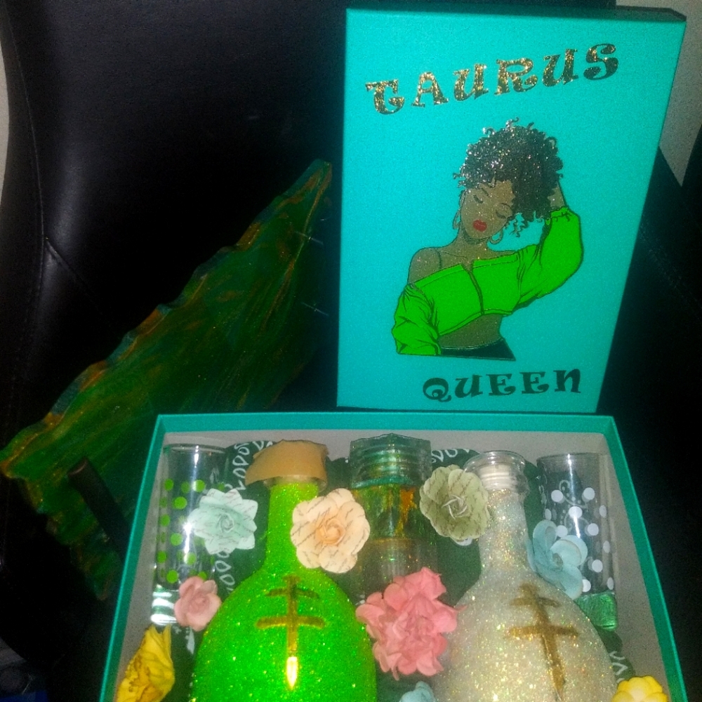 Custom gift boxes
